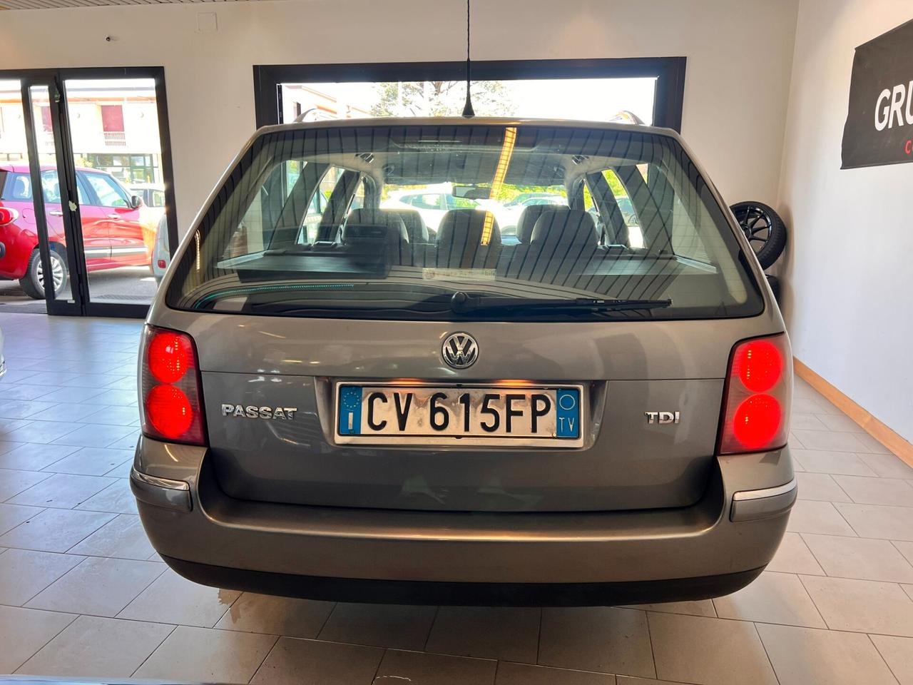 Volkswagen Passat 1.9 TDI/130 CV cat Var. H.line