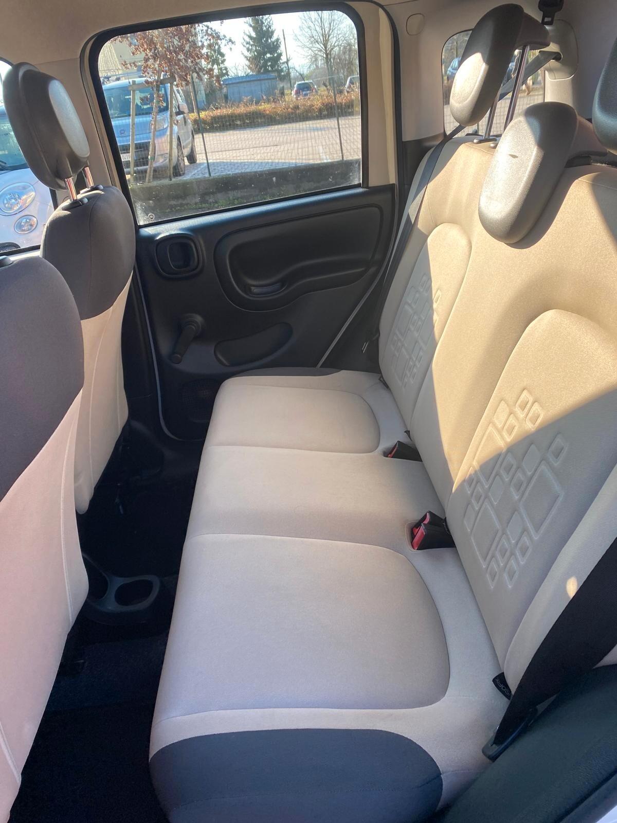 Fiat Panda 0.9 TwinAir Turbo Natural Power Lounge