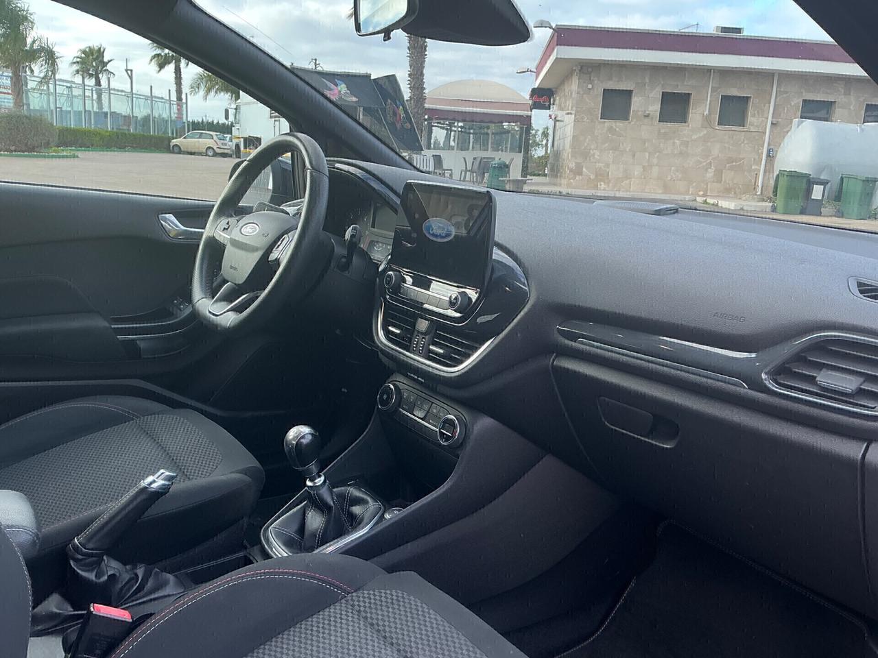 Ford Fiesta 1.5 TDCi 5 porte ST-Line