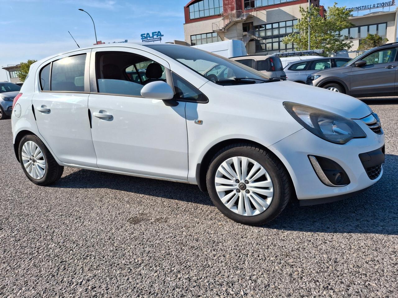 Opel Corsa 1.2-85CV. 5 Porte Benzina/GPL-TECH Edition