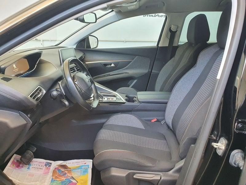 Peugeot 3008 BlueHDi 130 EAT8 S&S tua da 189,00 al mese