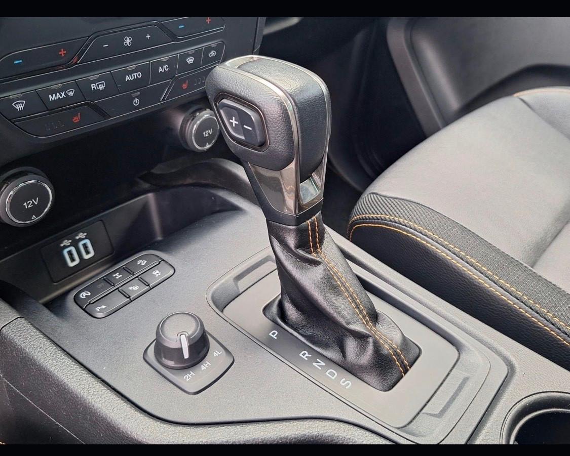 Ford Ranger 2.0 TDCi aut. 213CV DC Wildtrak 5 posti * Restyling