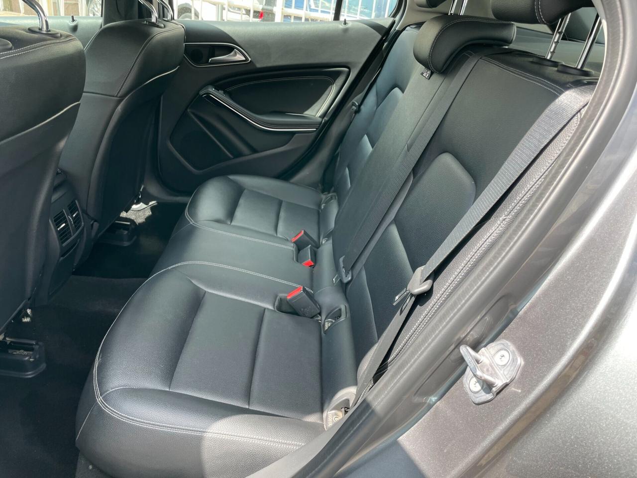 Mercedes-benz GLA 200 d Automatic Premium