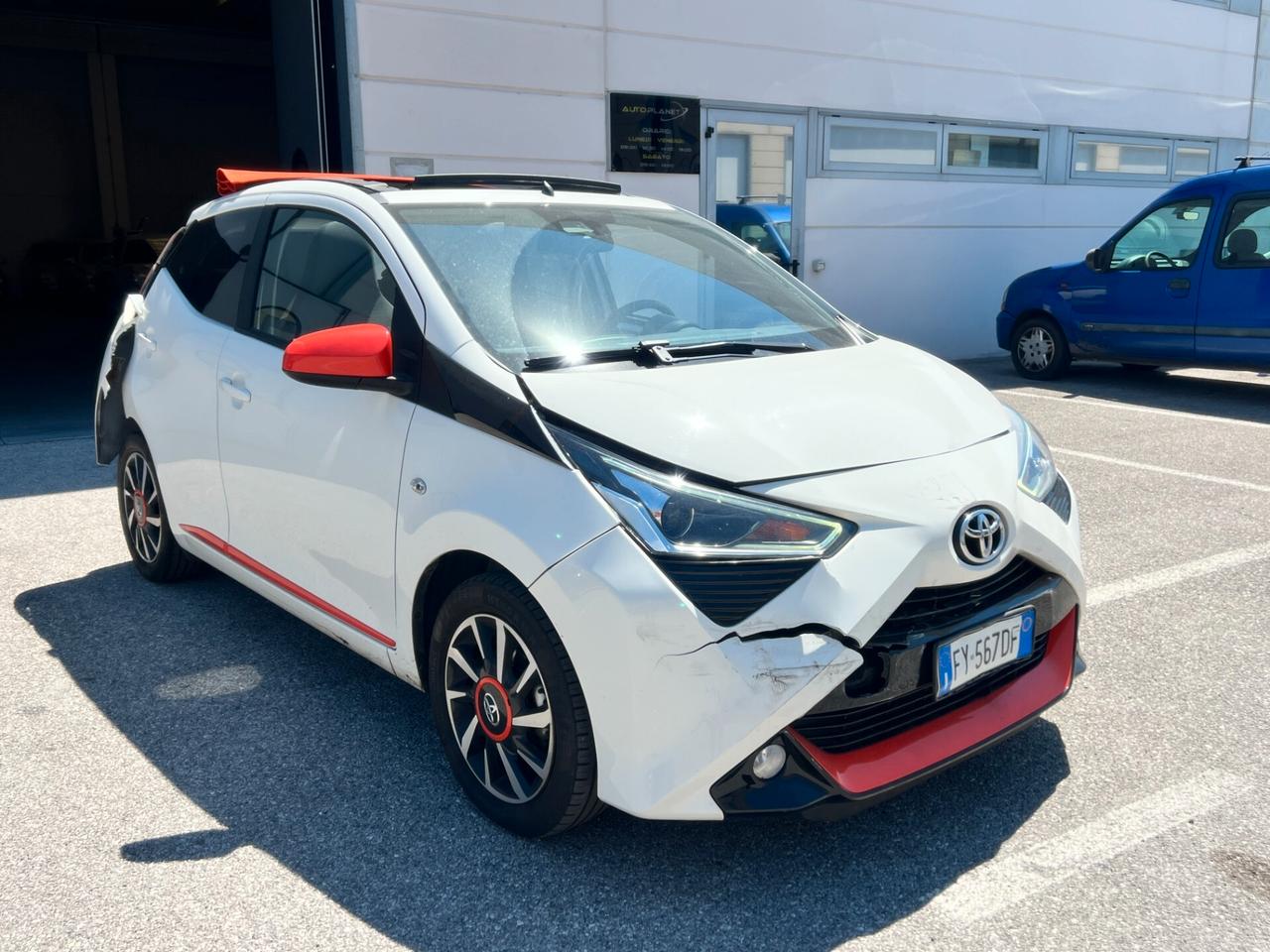 Toyota Aygo Connect 1.0 VVT-i 72 CV 5P. x-clusiv FULL