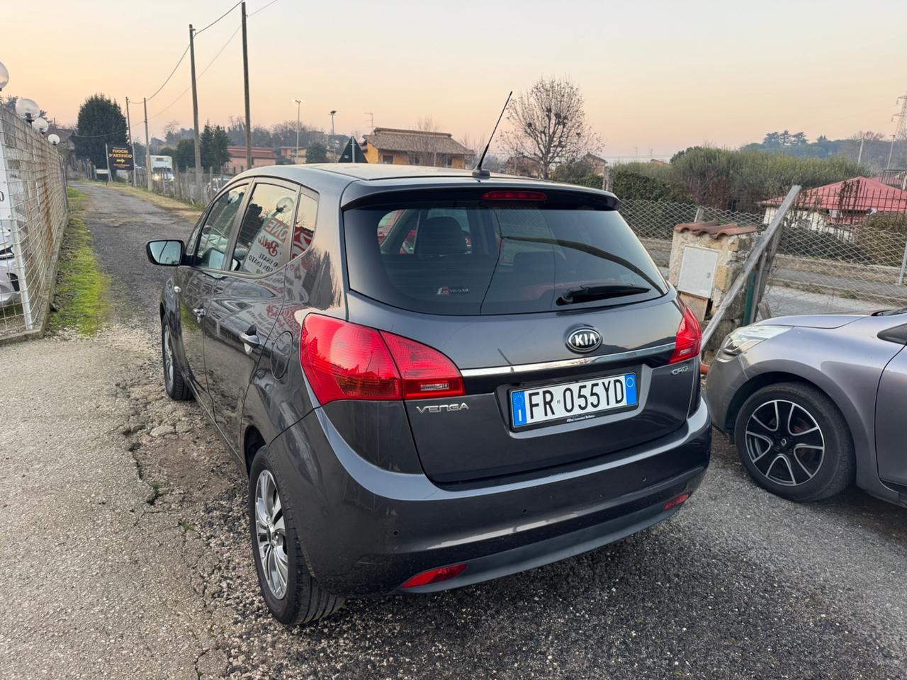 Kia Venga 1.4 CRDi 90CV Cool NEOPATENTATI
