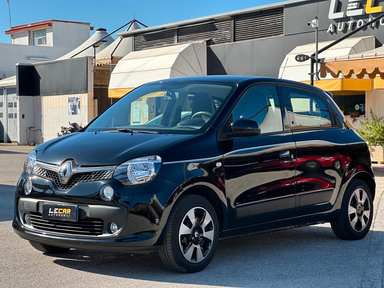 RENAULT Twingo SCe Lovely