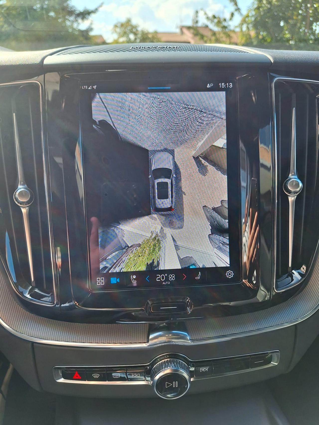 Volvo XC 60 XC60 B4 (d) AWD automatico Ultimate Dark