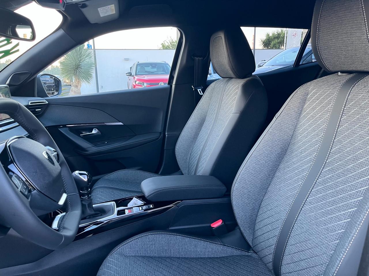 Peugeot 2008 100 S&S Allure Km0