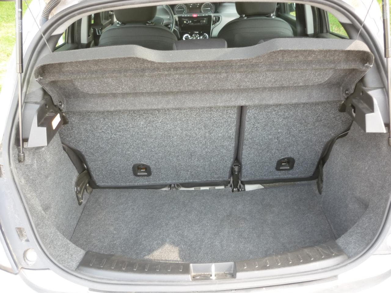 Lancia Ypsilon 1.2 69 CV 5 porte Silver
