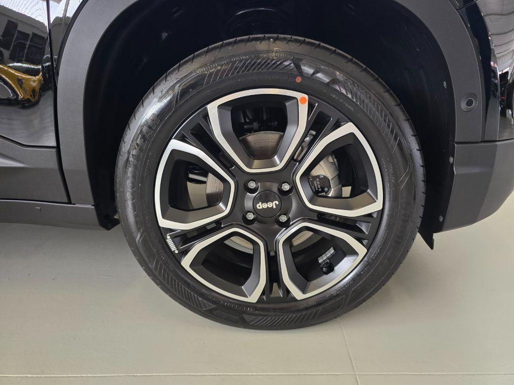 Jeep Avenger 1.2 Turbo 100 CV e-Hybrid Summit