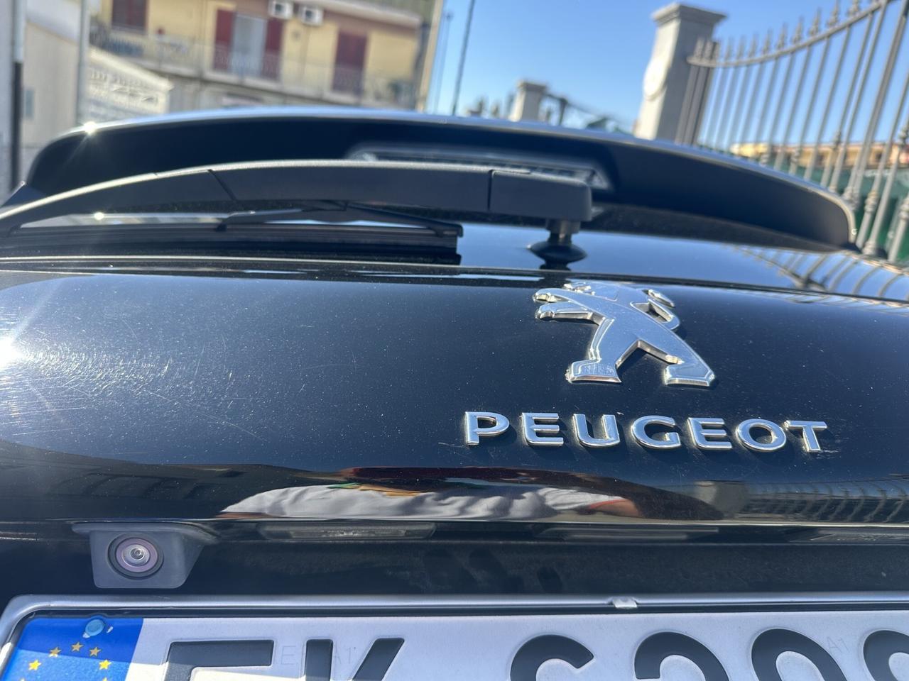 Peugeot 2008 1.2 Benzina 110 Cv Allure 2017 Km 120
