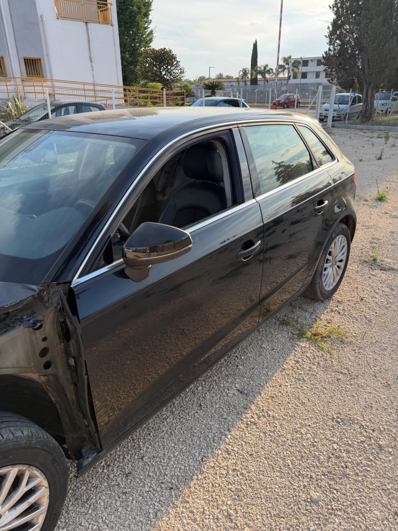 Audi A3 1.6 TDI clean diesel S tronic Attraction