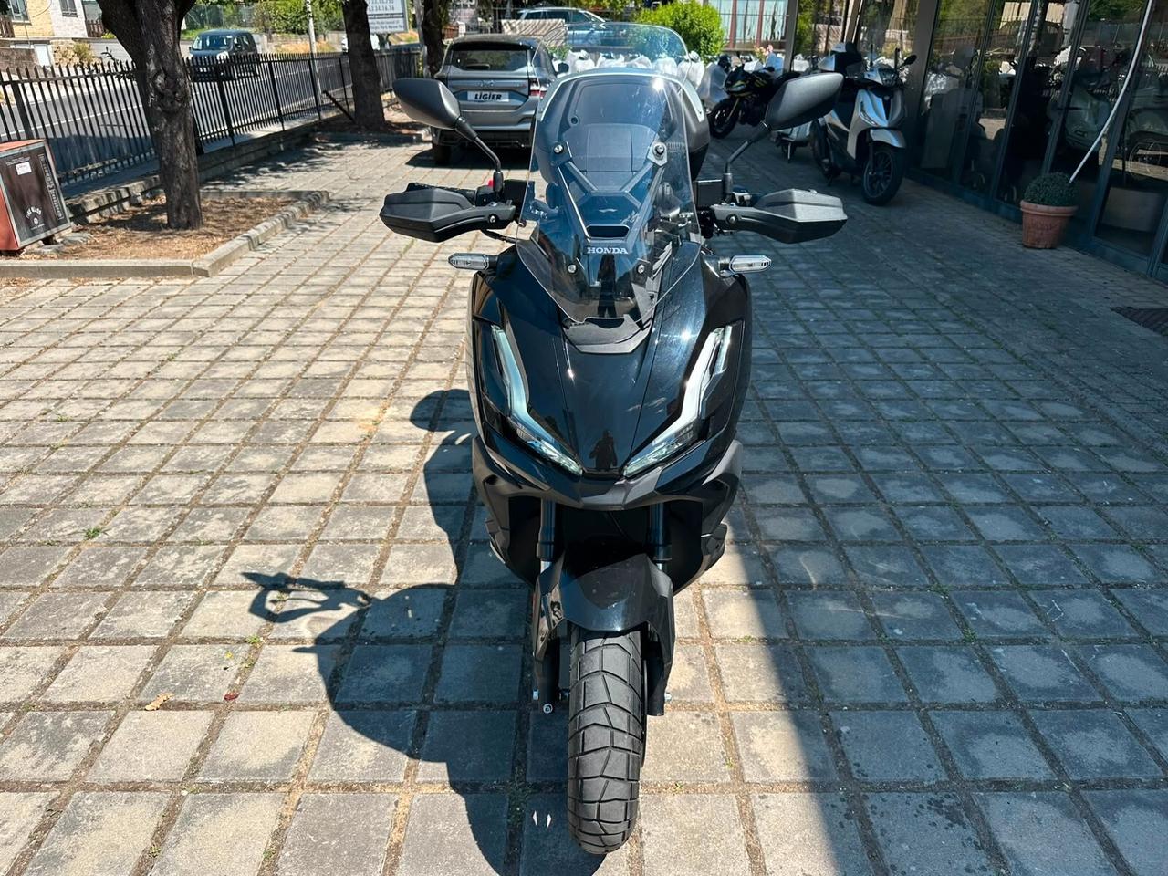 Honda ADV 350