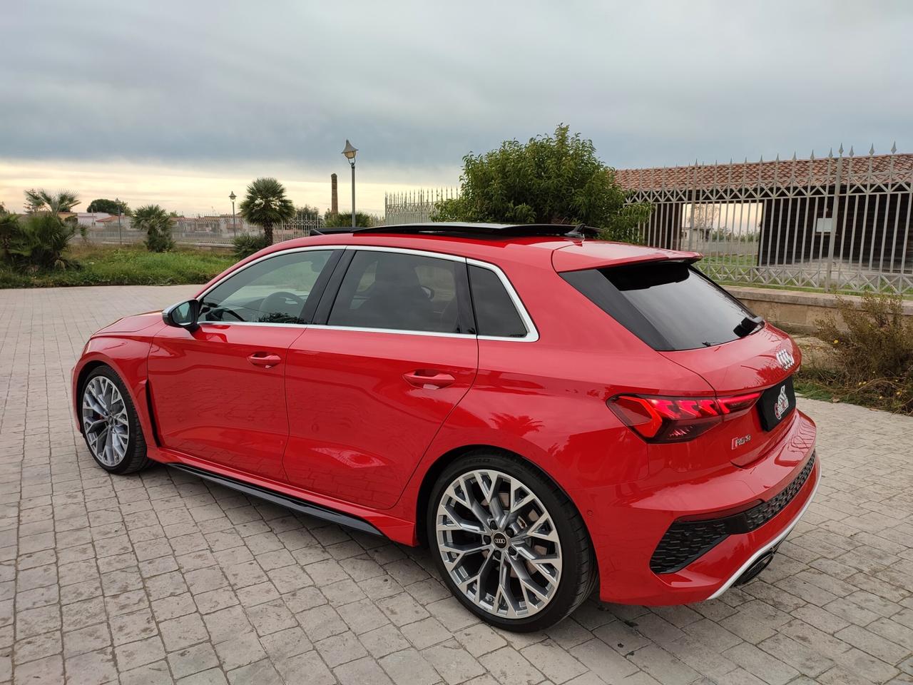 Audi A3 PERFORMANCE TETTO APRIBILE STRAFULL PARI A KM 0