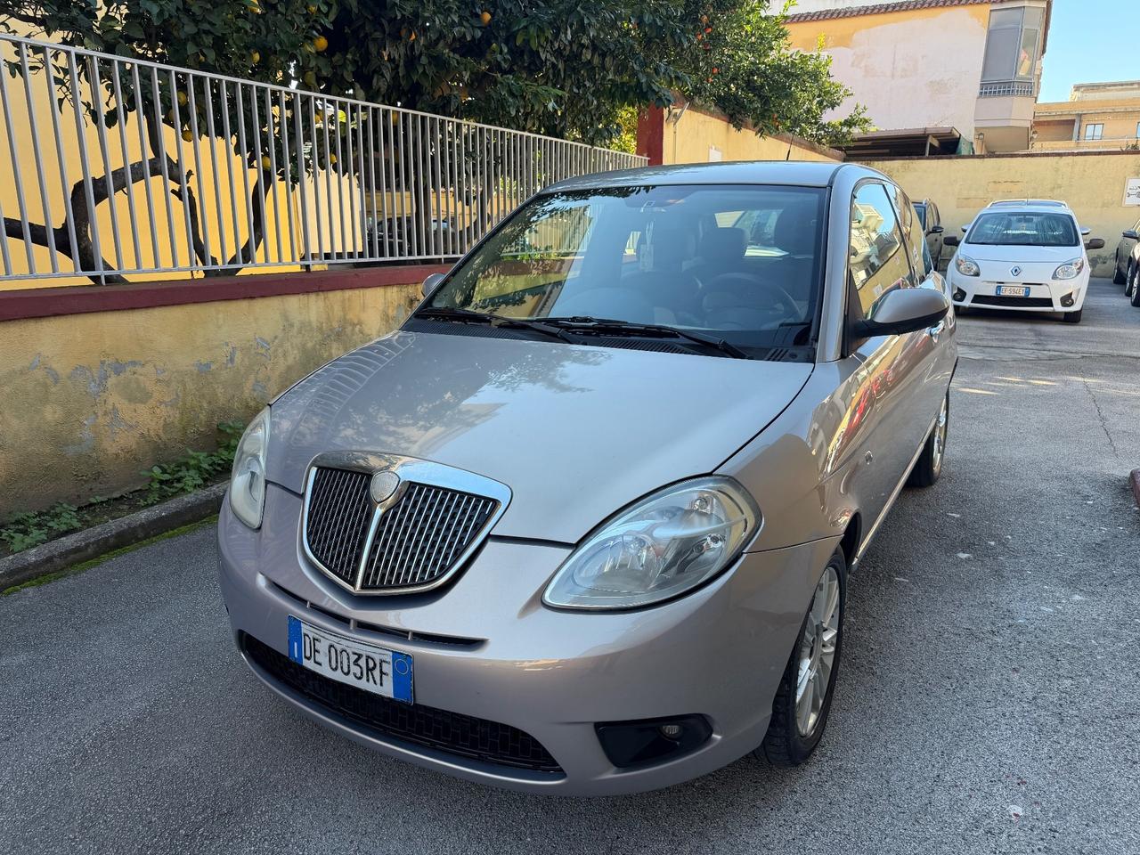 Lancia Ypsilon 1.3 MJT 90 CV Blue&Me