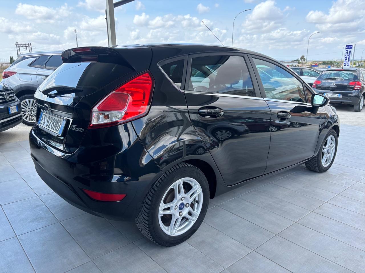 Ford Fiesta 1.5 TDCi 75CV 5 porte Titanium