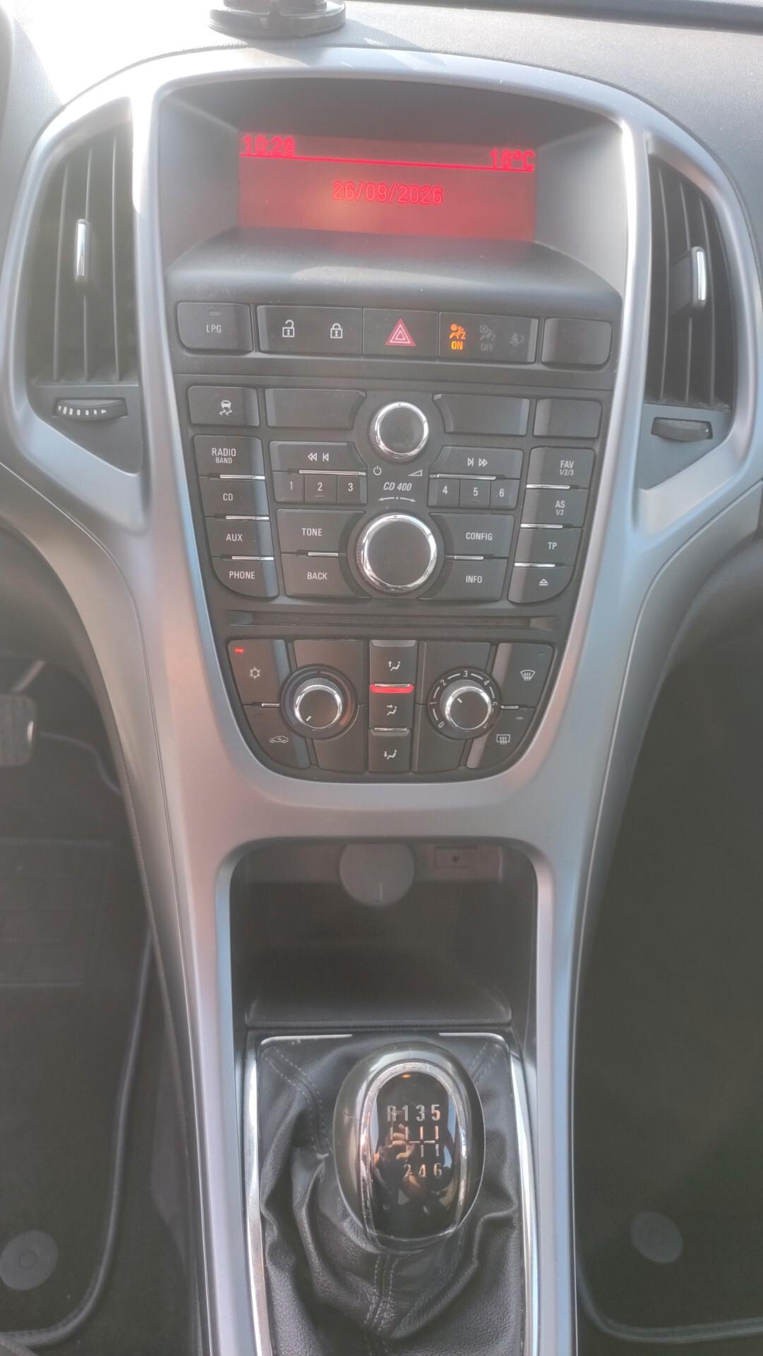 Opel Astra 1.4 Turbo 140CV GPL NEOPATENTATI - 2014