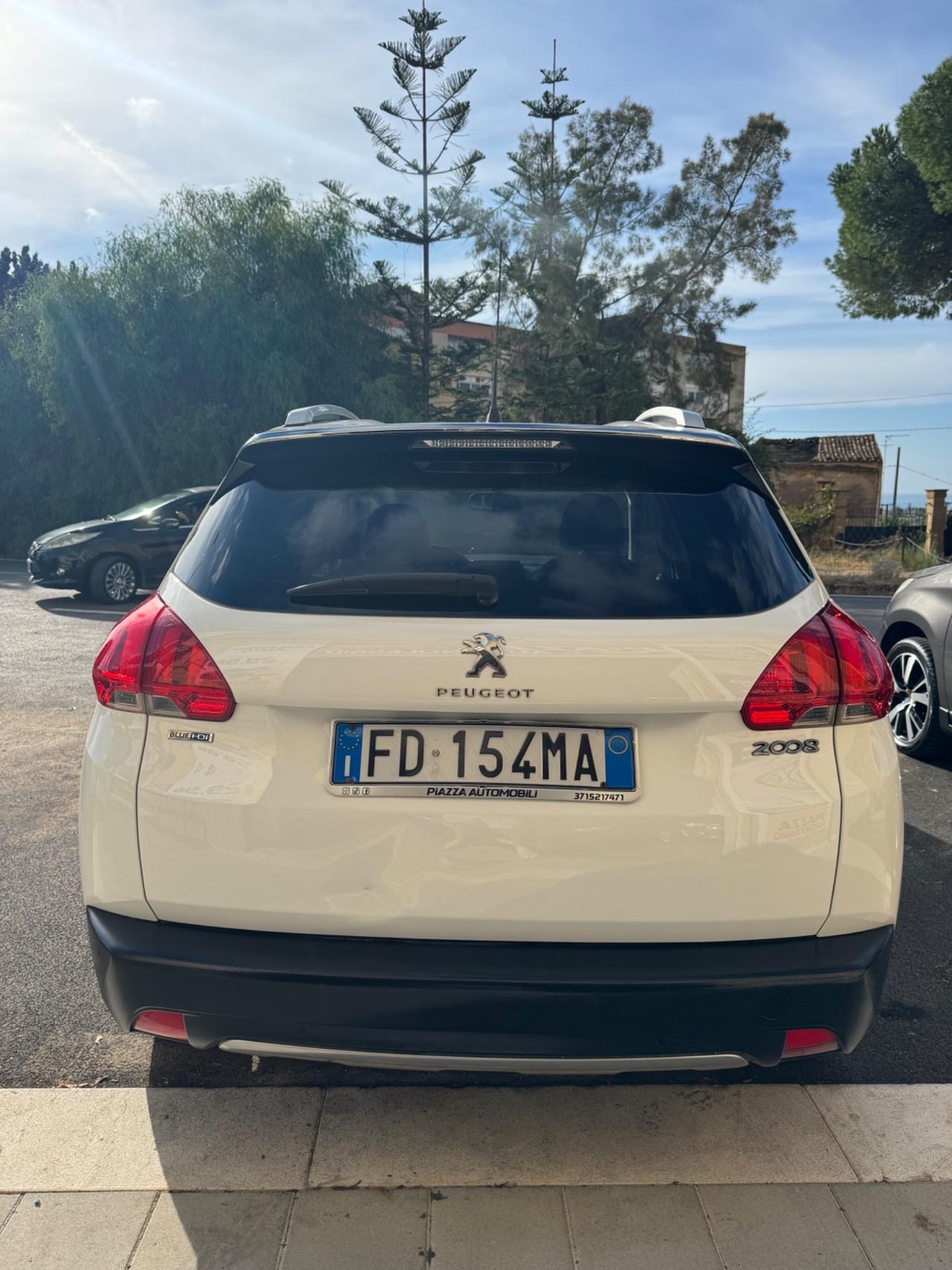 Peugeot 2008 BlueHDi 120 S&S Allure