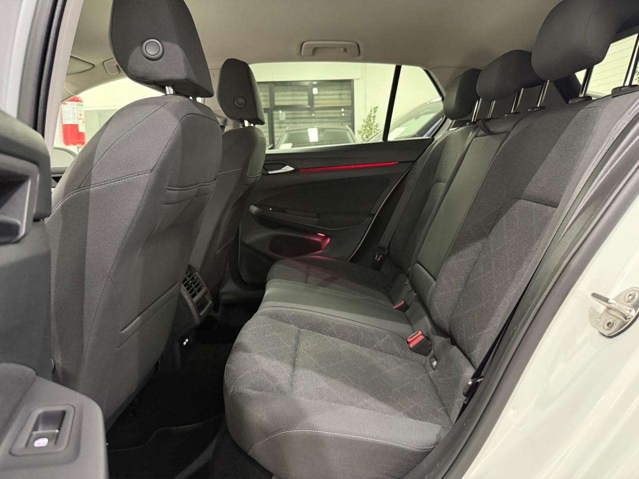 Volkswagen Golf 1.0 eTSI DSG *IQLight*Luciambient