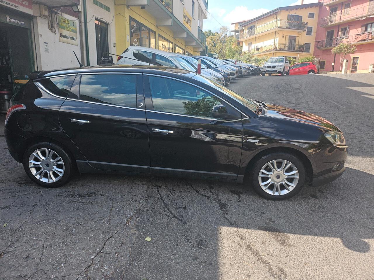 Lancia Delta 1.6 MJT DPF Gold 2012