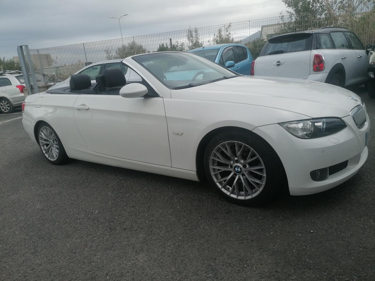 BMW 320d CABRIO Msport-PELLE-NAVI-BIXENON-