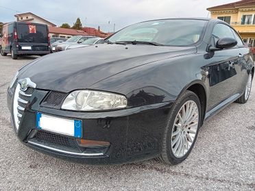 Alfa Romeo GT 1.8 16V TS Distinctive