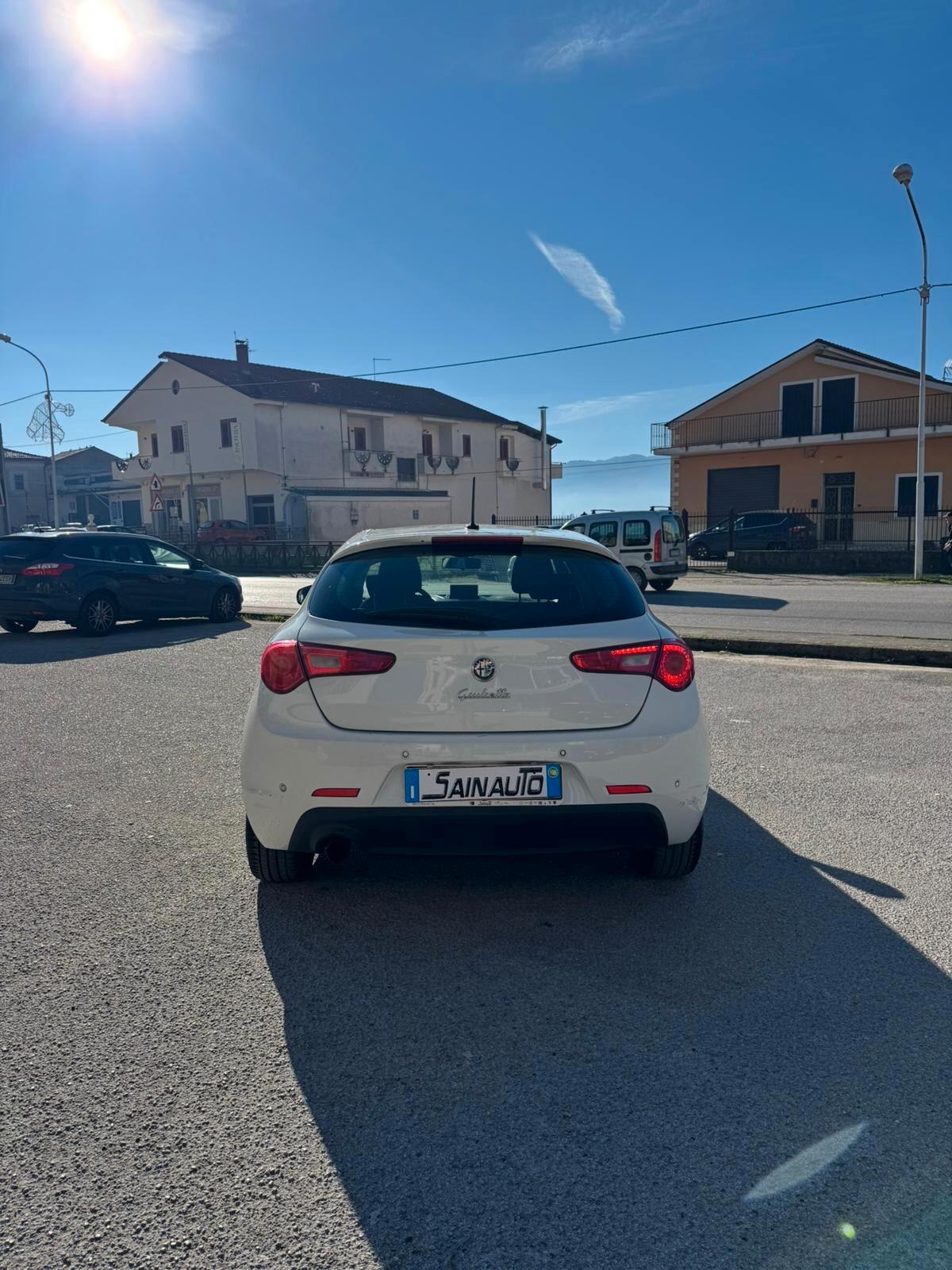 Alfa Romeo Giulietta 1.6 JTDm-2 105 CV Navi GARANZIA