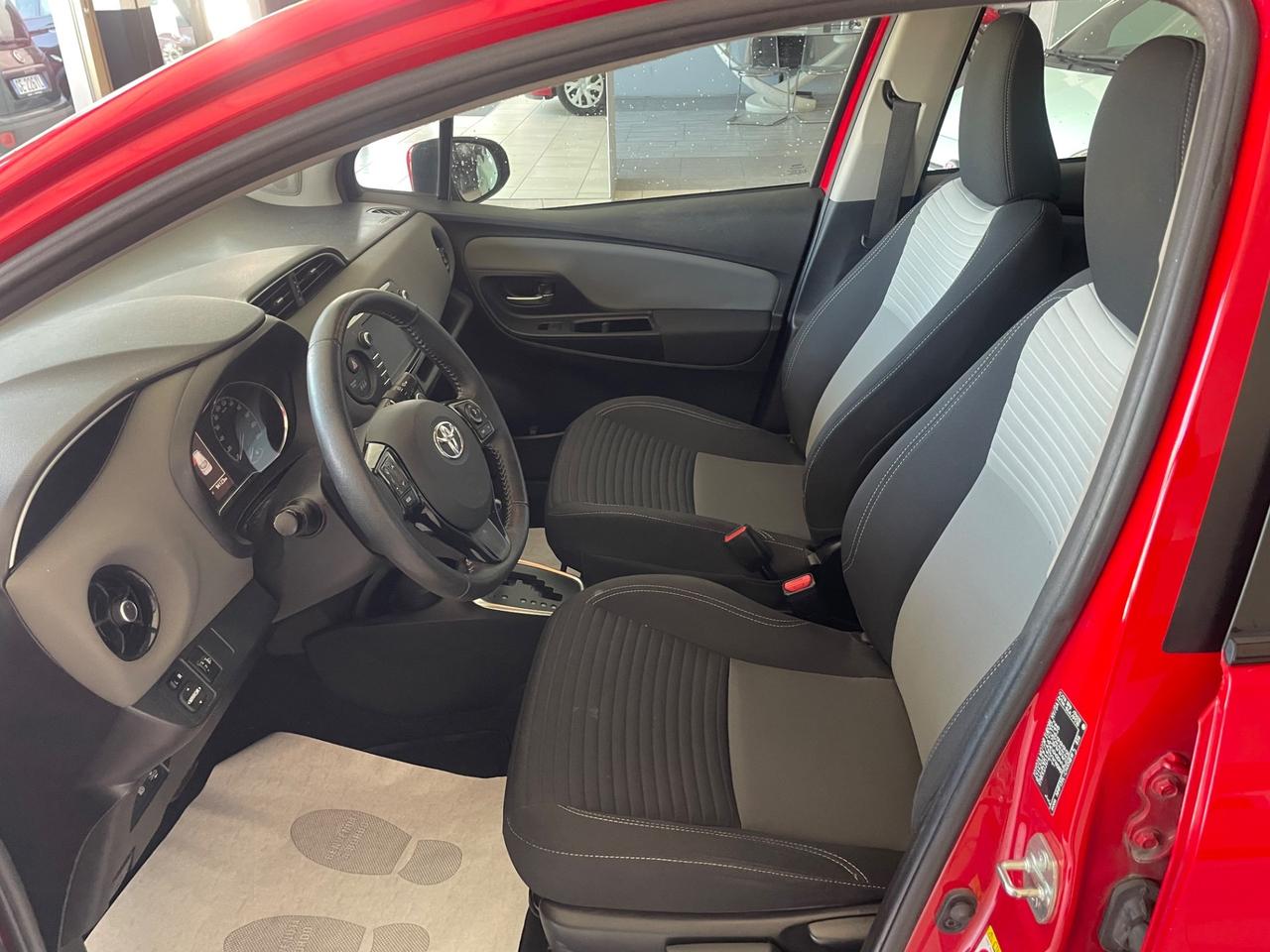 Toyota Yaris 1.5 Hybrid 5 porte Active - Nessun vincolo -