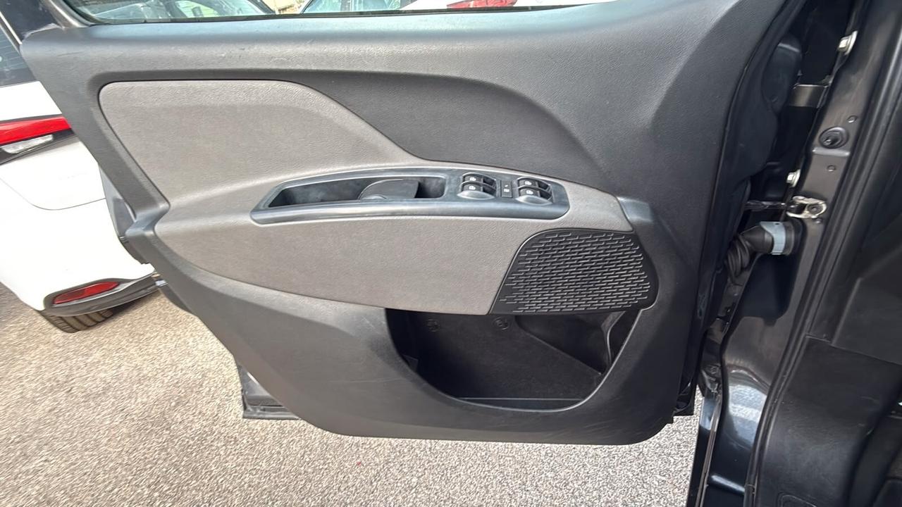 Fiat Doblo Doblò 1.4 T-Jet 16V Natural Power Lounge