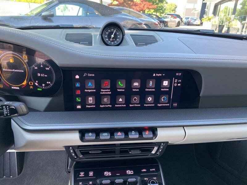 Porsche 911 992 Carrera 4 Cabriolet (992.1)