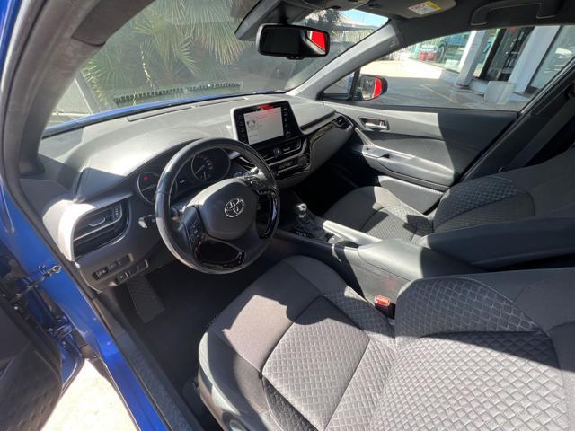 TOYOTA C-HR 1.8 Hybrid E-CVT Active