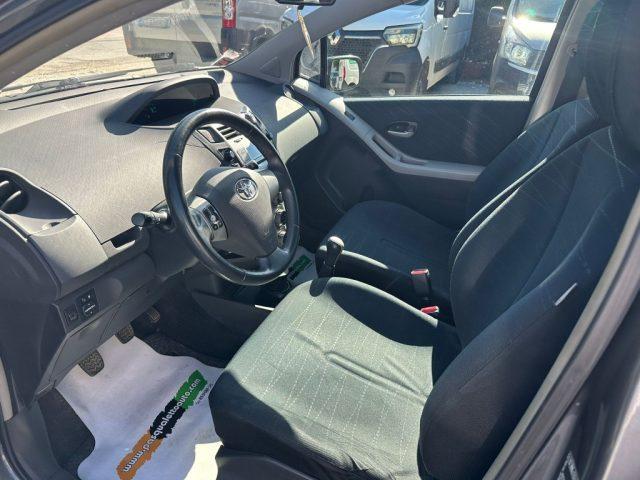 TOYOTA Yaris 1.3 5 porte Sol