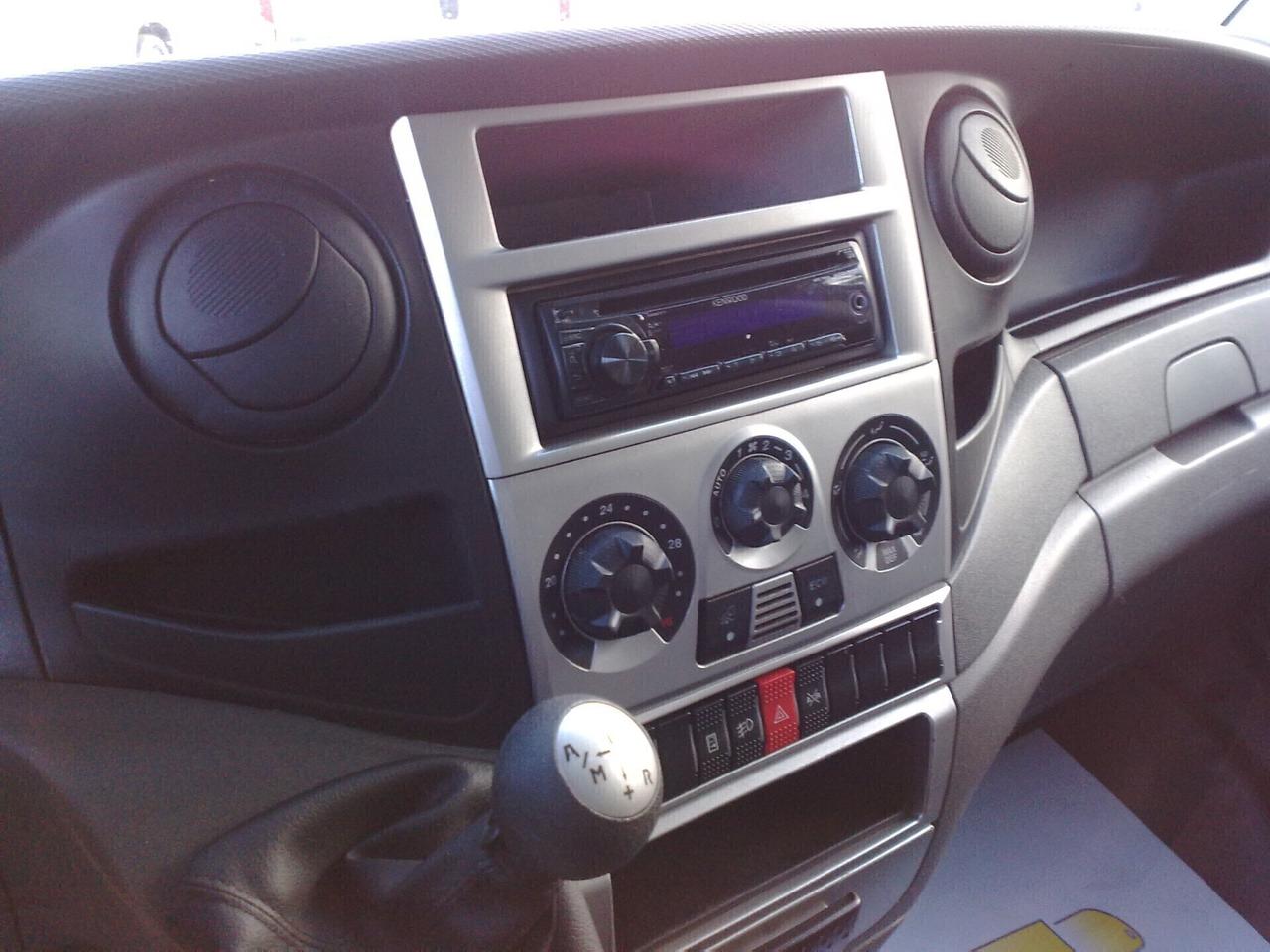 Iveco Daily 35c17 3000cc CENTINATO - 2011
