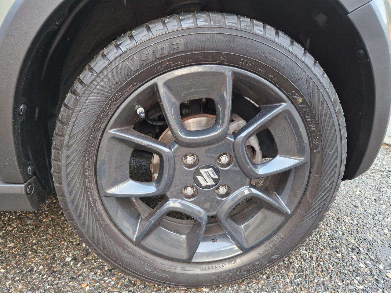 Suzuki Ignis Hybrid 1.2 83CV, Bluetooth, Carplay, Line assist