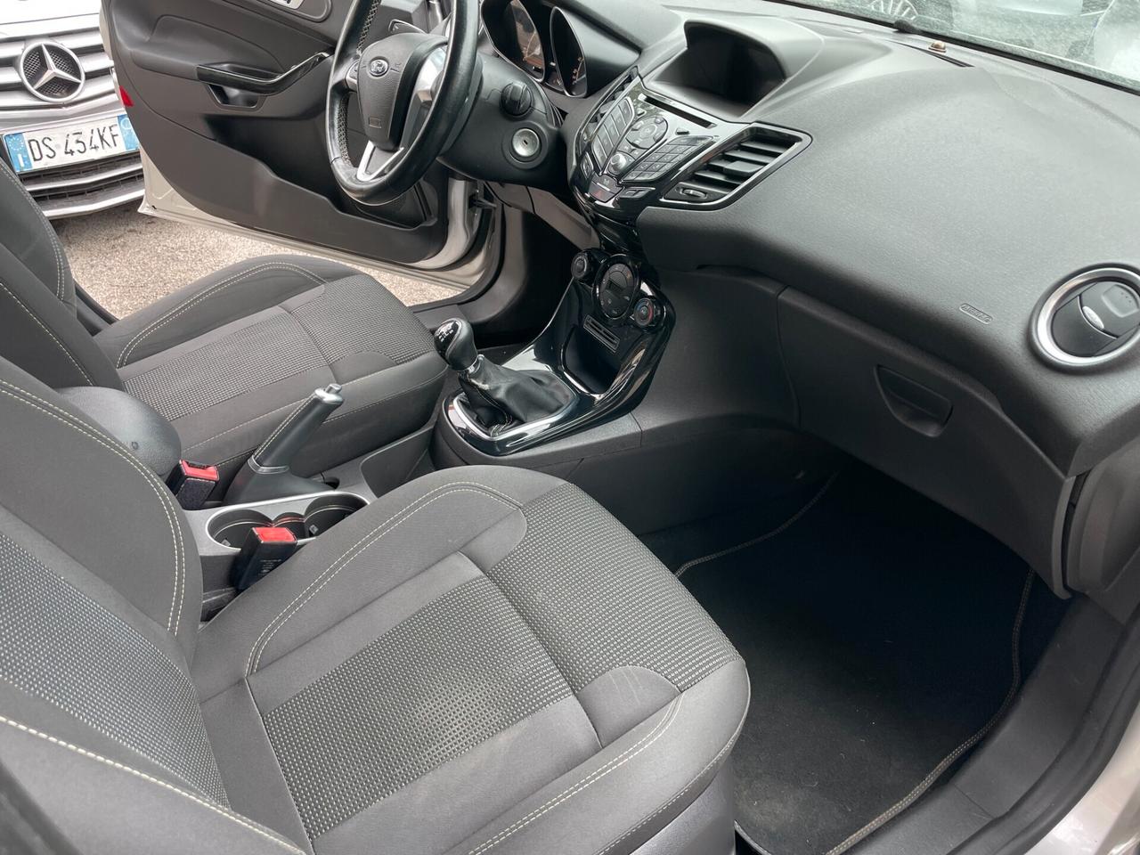 Ford Fiesta 1.5 TDCi 75CV 5 porte Titanium