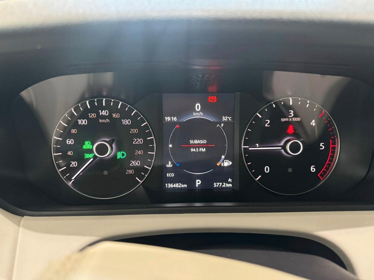 Land Rover Range Rover Velar Range Rover Velar 2.0 TD4 180 CV R-Dynamic HSE