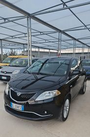 Lancia Ypsilon 1.2 69 CV 5 porte S&S Platinum