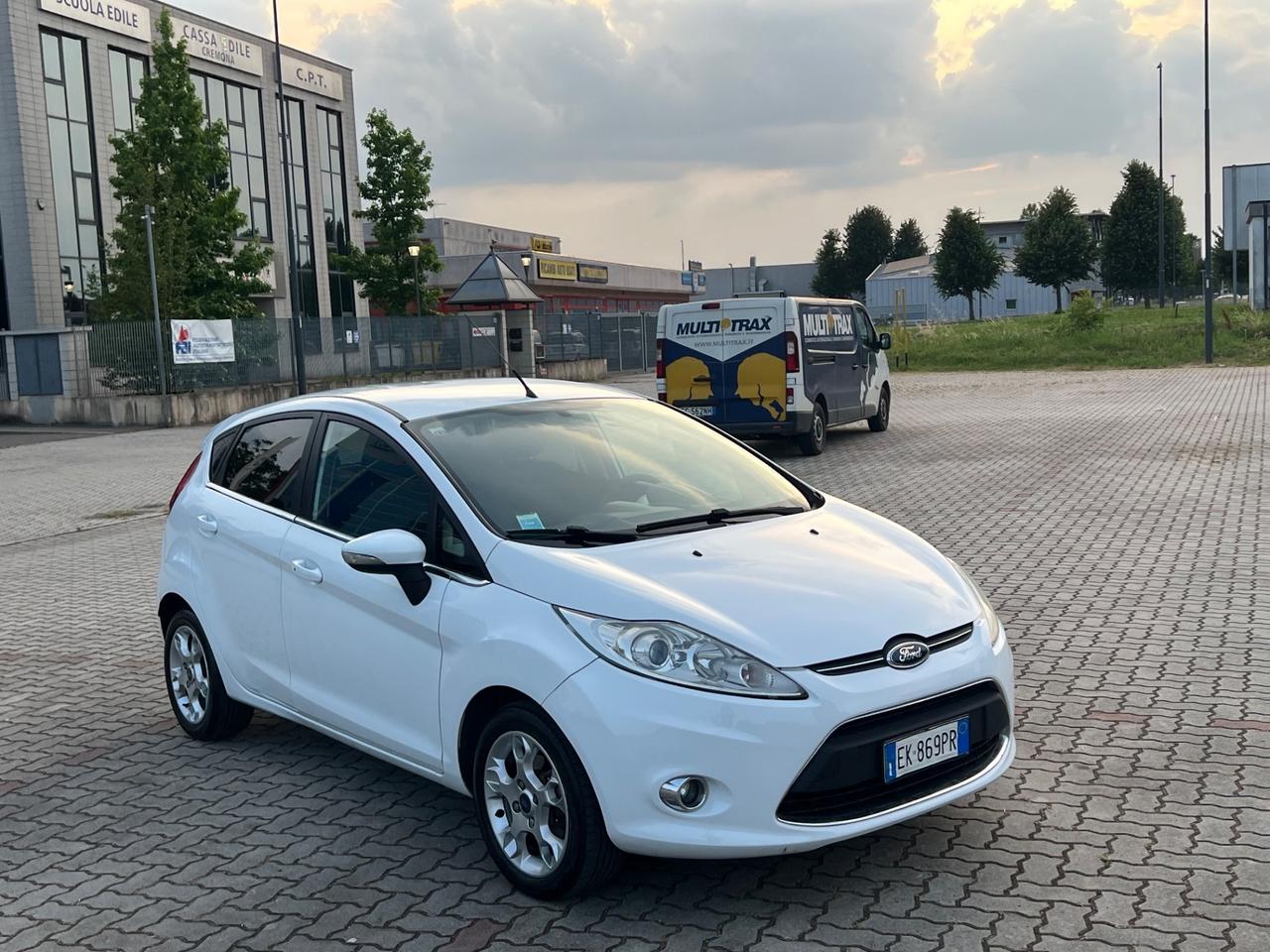 Ford Fiesta 1.4 5 porte Bz.- GPL Titanium