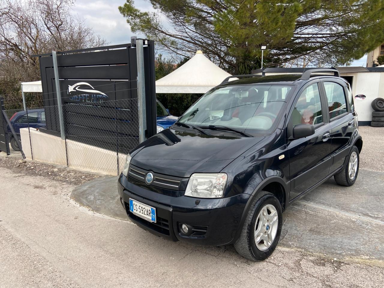 Fiat Panda 1.2 4x4 Climbing (GANCIO TRAINO)