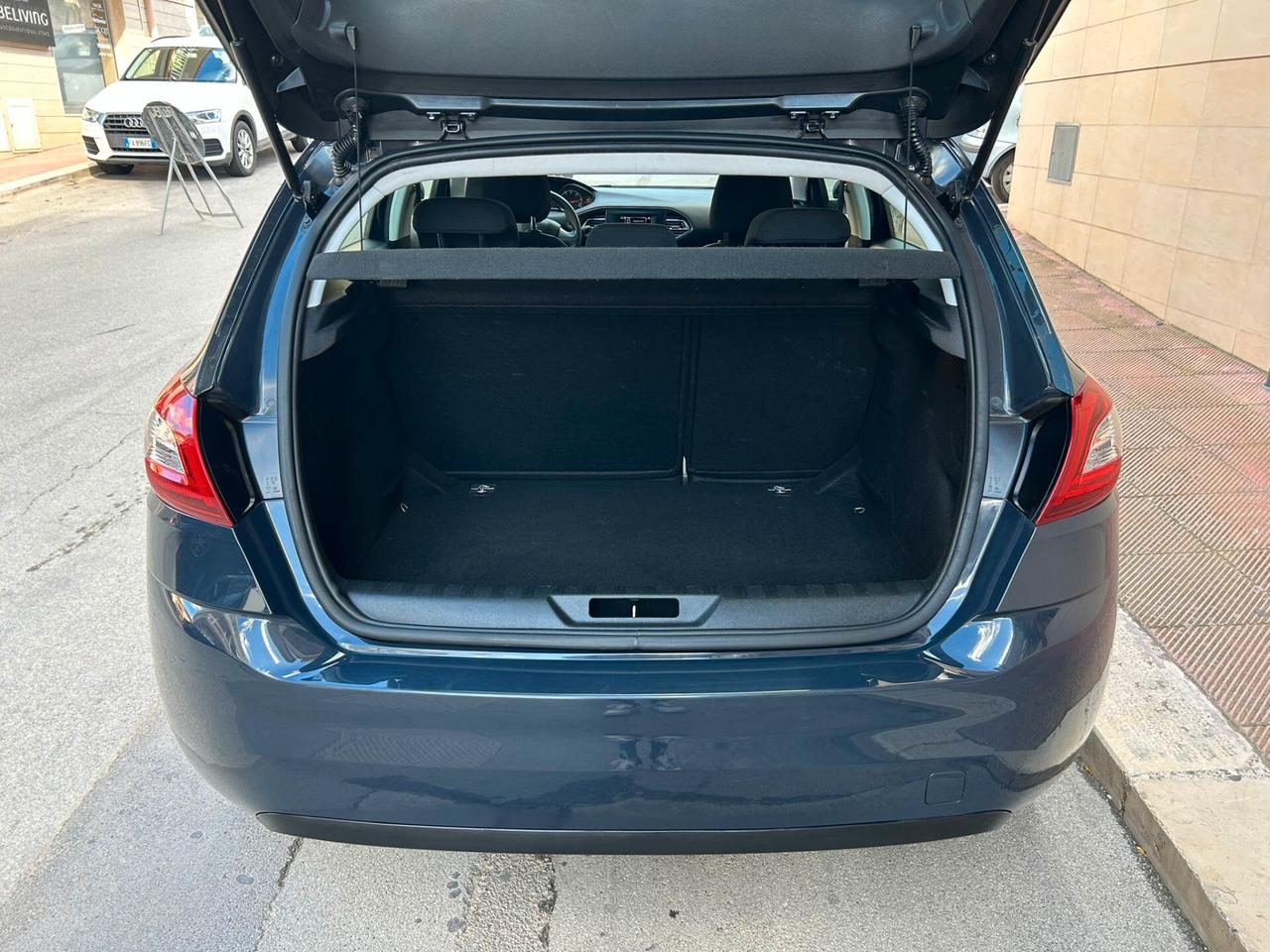 Peugeot 308 BlueHDi Business 2015