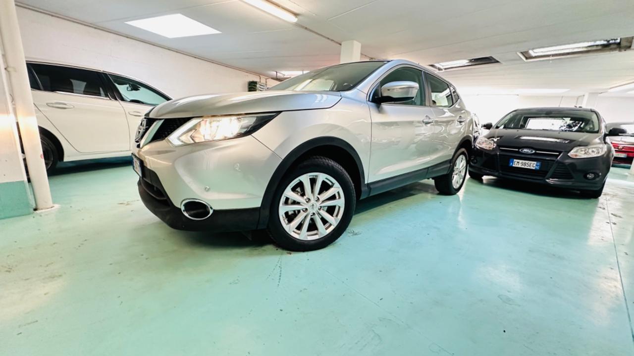 Nissan Qashqai 1.6 dCi 4x4 Tekna. Tagliandi certificati