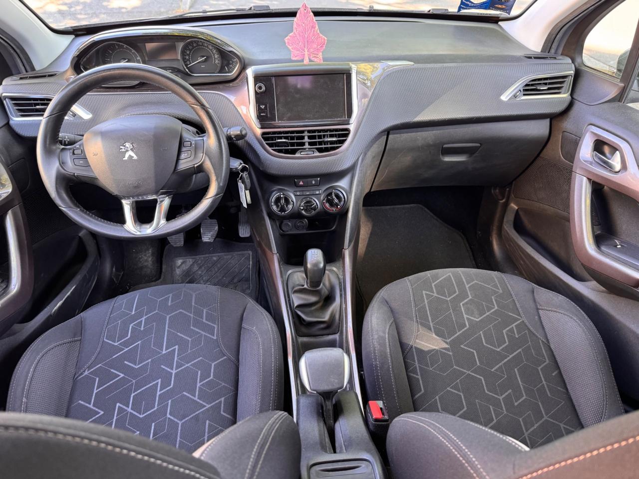 Peugeot 2008 1.2 82CV neopaten garanzia 12 mesi