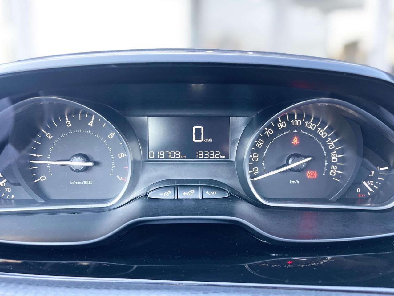 Peugeot 2008 1.2 Benzina 83CV E6 Neo - 2019