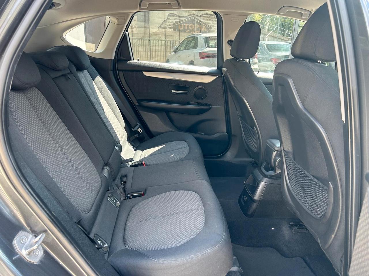Bmw 2er Active Tourer 218d Advantage