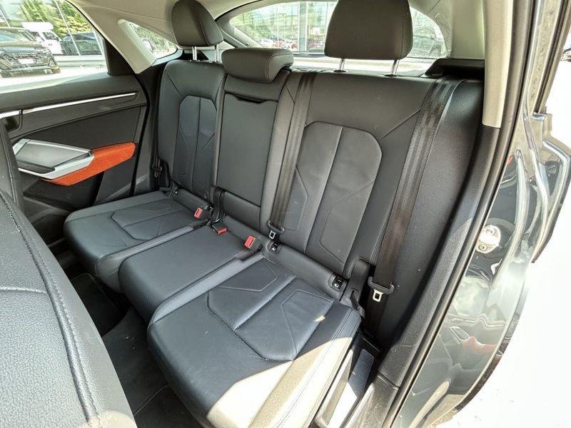 Audi Q3 SPB 35 TDI S tronic Business Plus 30.500 KM * PELLE+NAVI