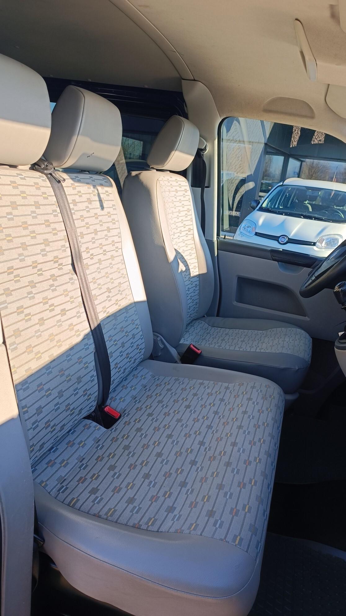 VOLKSWAGEN T5 CARAVELLE 2.0 TDI 102CV