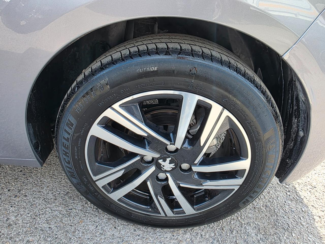 Peugeot 208 BlueHDi 100 Stop&Start 5 porte Allure Pack