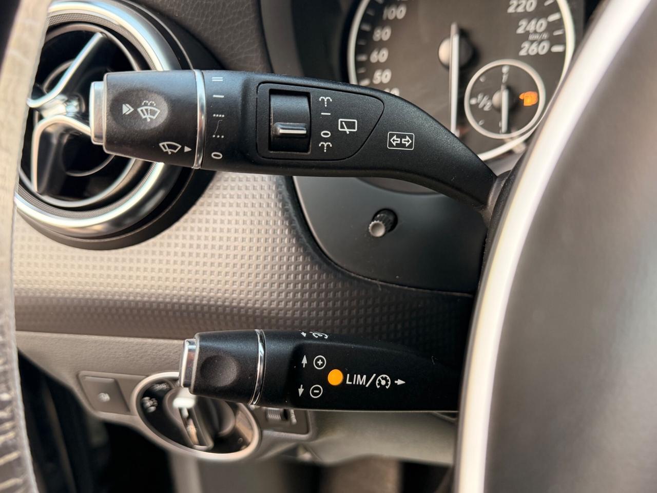 Mercedes-benz A 180 CDI 1.5 dci 109Cv Automatic Sport