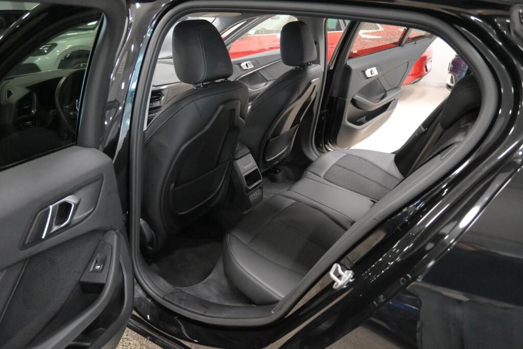 BMW 118i 136CV SPORT EDITION *2024