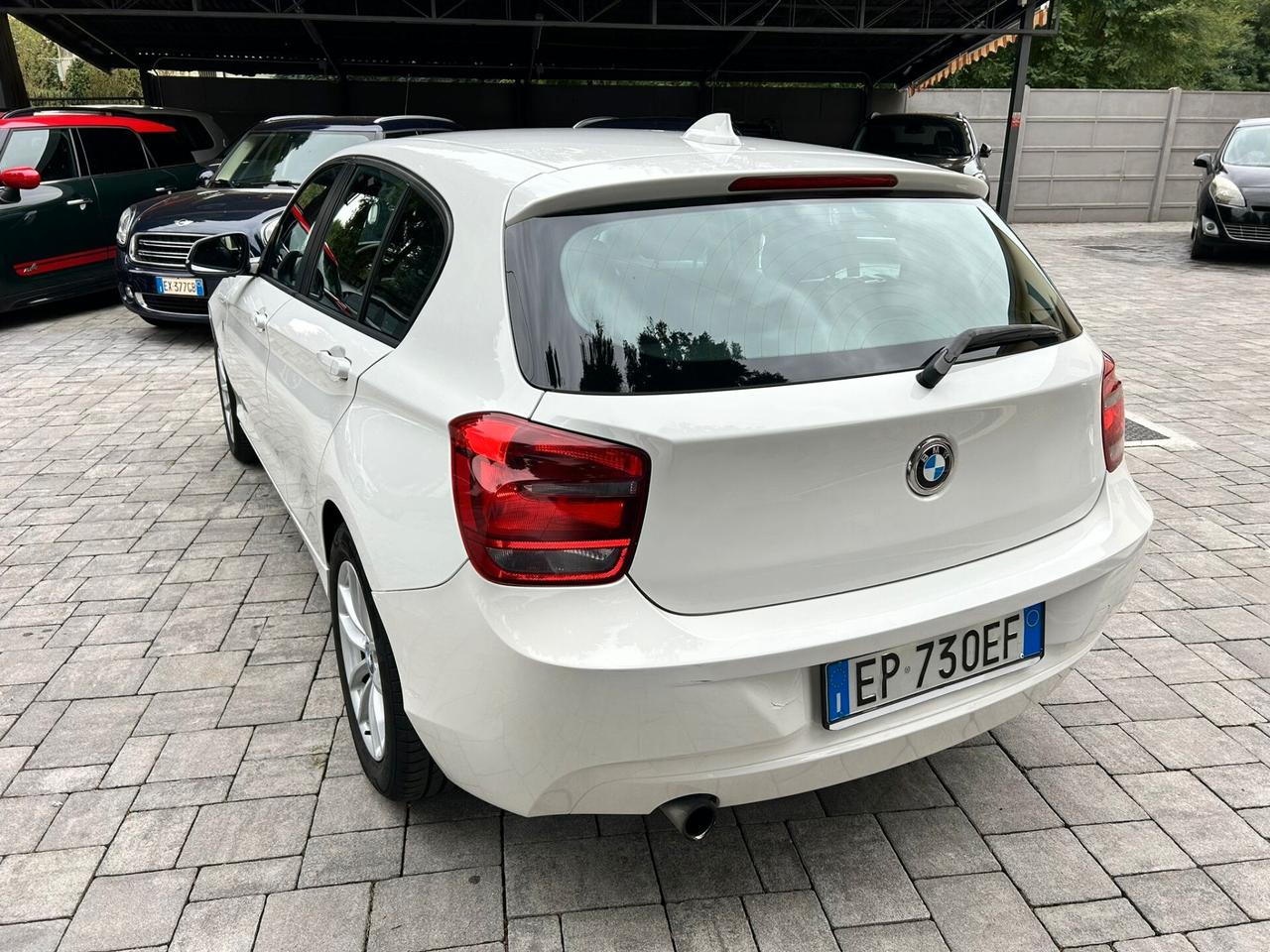 Bmw 116 116d 5p. Urban